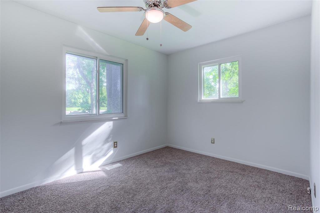 35115 West 13 Mile Road Farmington Hills, MI 48331 - Photo 36 of 50