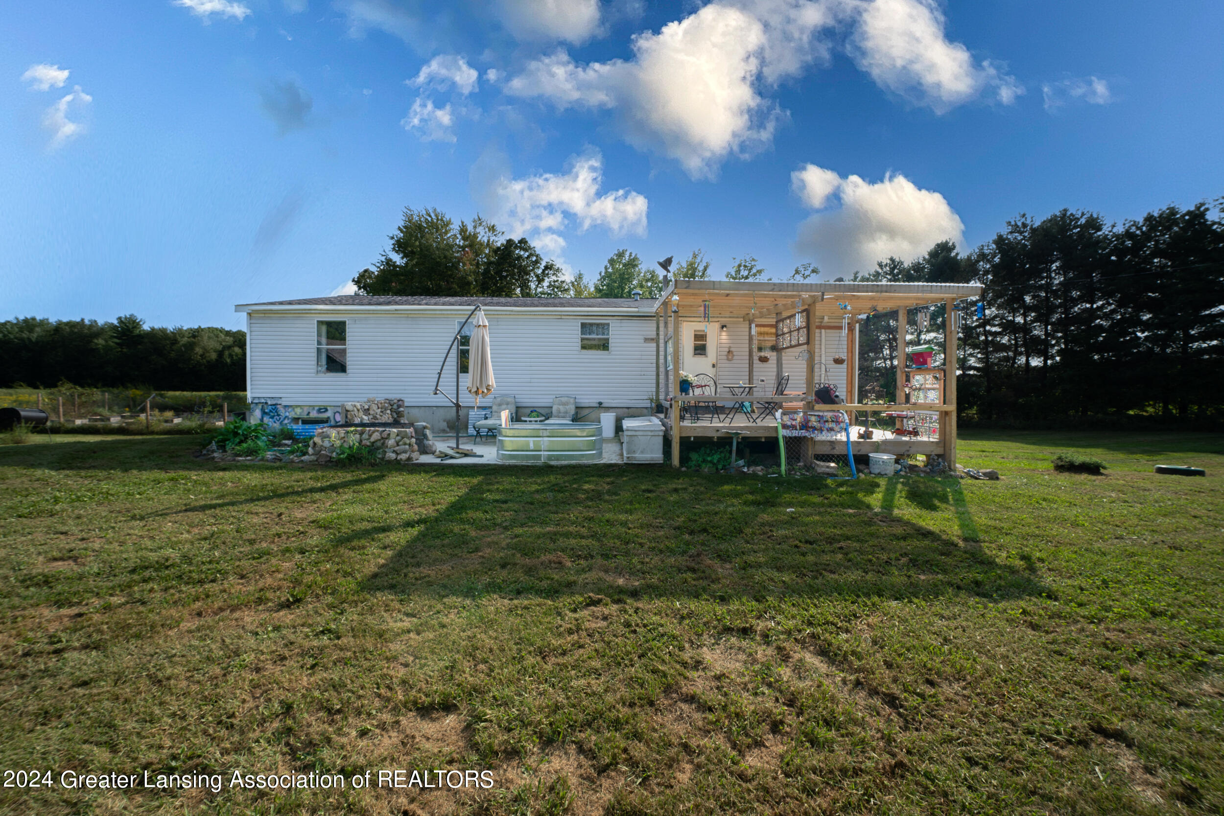 14337 South Fowlerville Road Byron, MI 48418 - Photo 25 of 29 4