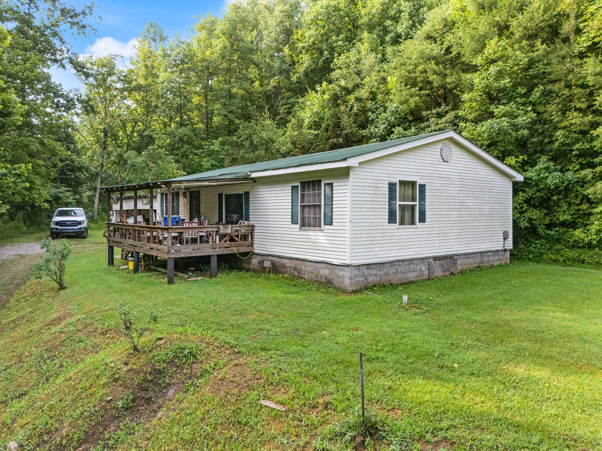 492 Sugar Camp Road Booneville, KY 41314 - Photo 8 of 44 2-web-or-mls-DJI_20250701085144_0003_D -