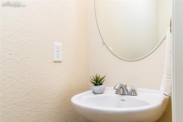 4531 Sierra Rica Road Colorado Springs, CO 80911 - Photo 17 of 27