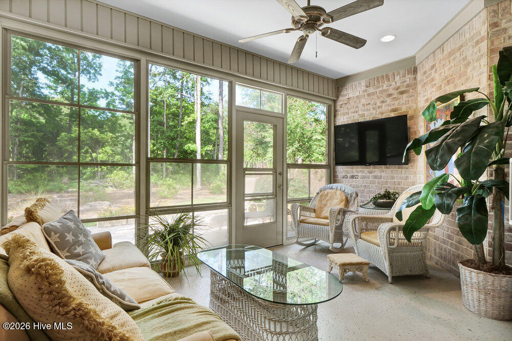697 Jenoa Loop Castle Hayne, NC 28429 - Photo 13 of 54 Sunroom
