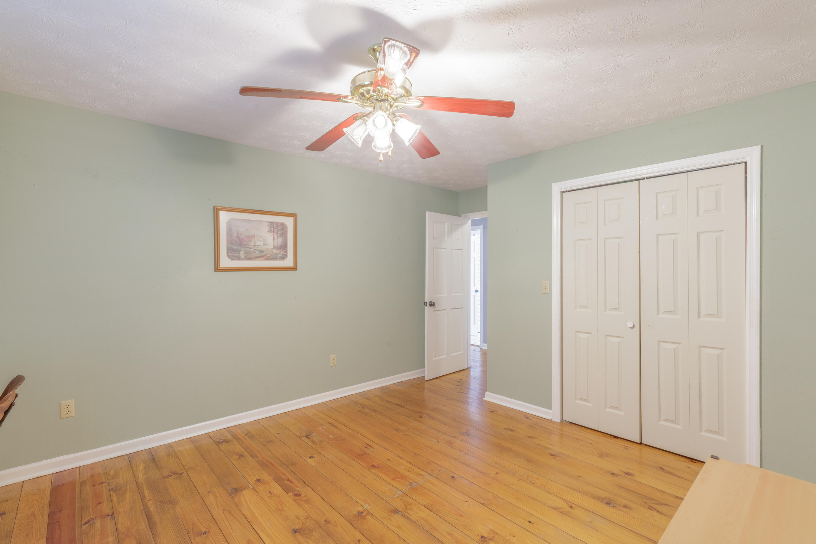 197 Lynn Trail LaFayette, GA 30728 - Photo 25 of 51 Bedroom
