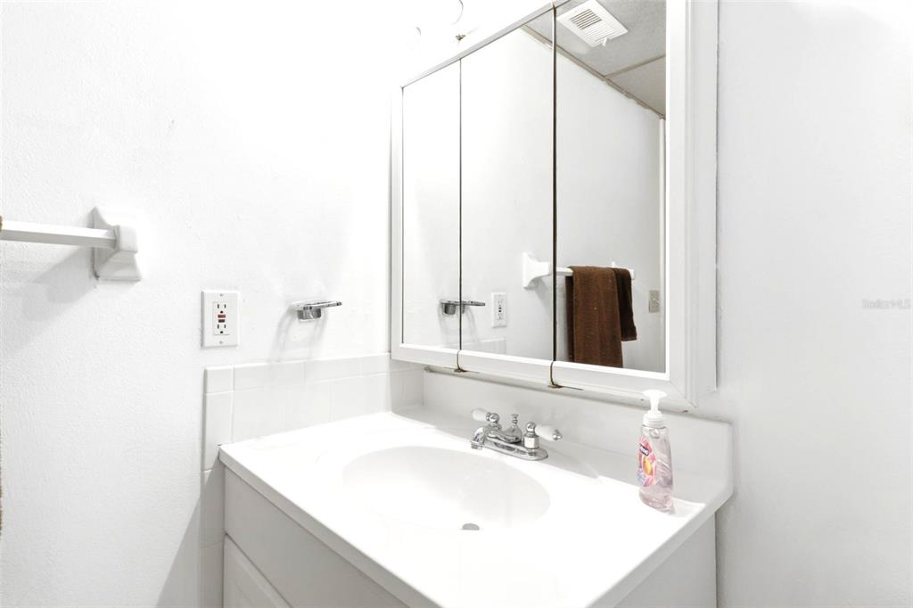 10034 64th Avenue North, Unit 3 St. Petersburg, FL 33708 - Photo 20 of 22