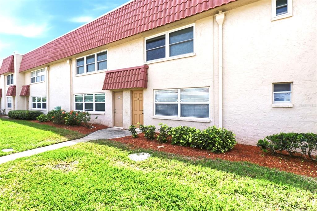10034 64th Avenue North, Unit 3 St. Petersburg, FL 33708 - Photo 5 of 22