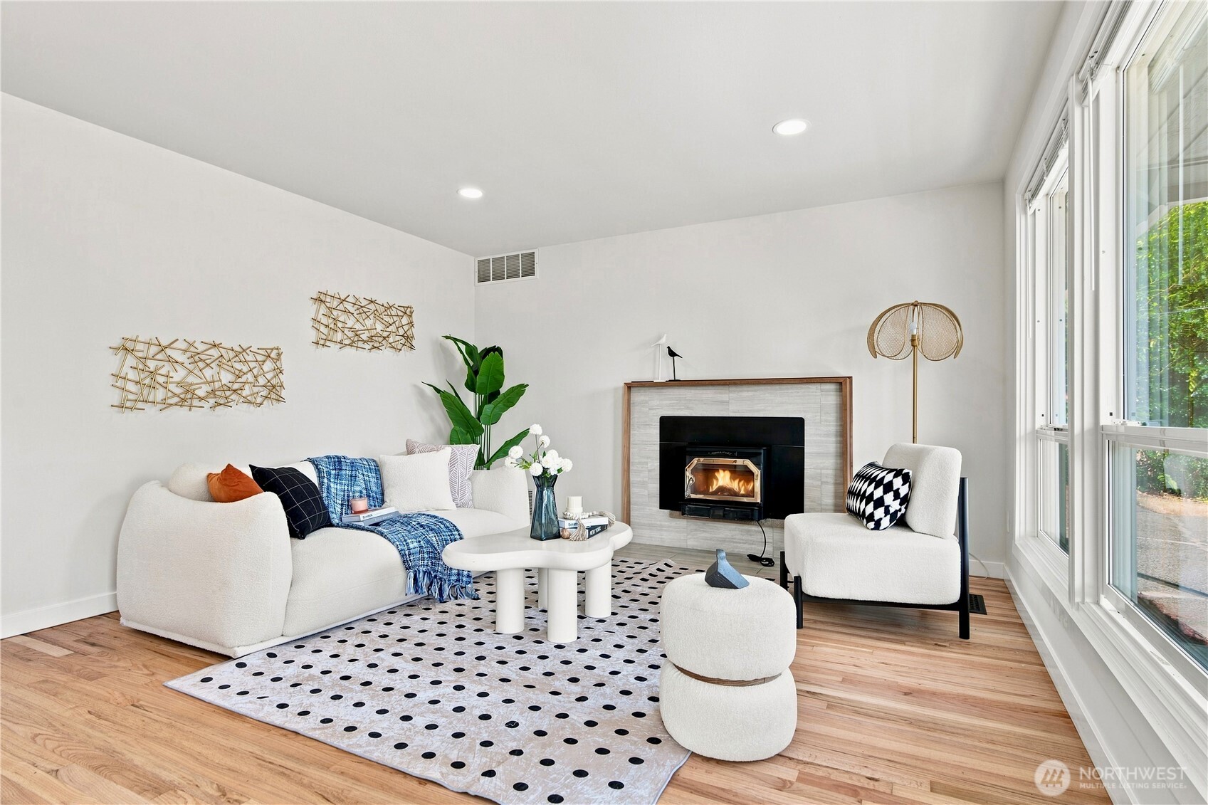 16631 116th Place Southeast Renton, WA 98058 - Photo 5 of 28 Gallery Image 5