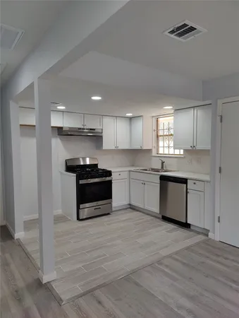 $1,800 | 11731 Fall Meadow Lane, Houston, TX 77039