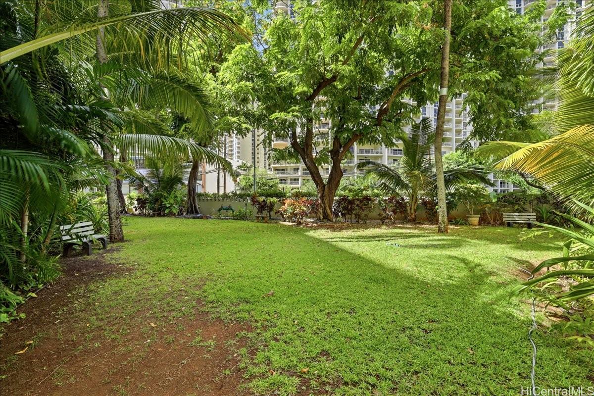 425 Ena Road, Unit 207B Honolulu, HI 96815 - Photo 23 of 25