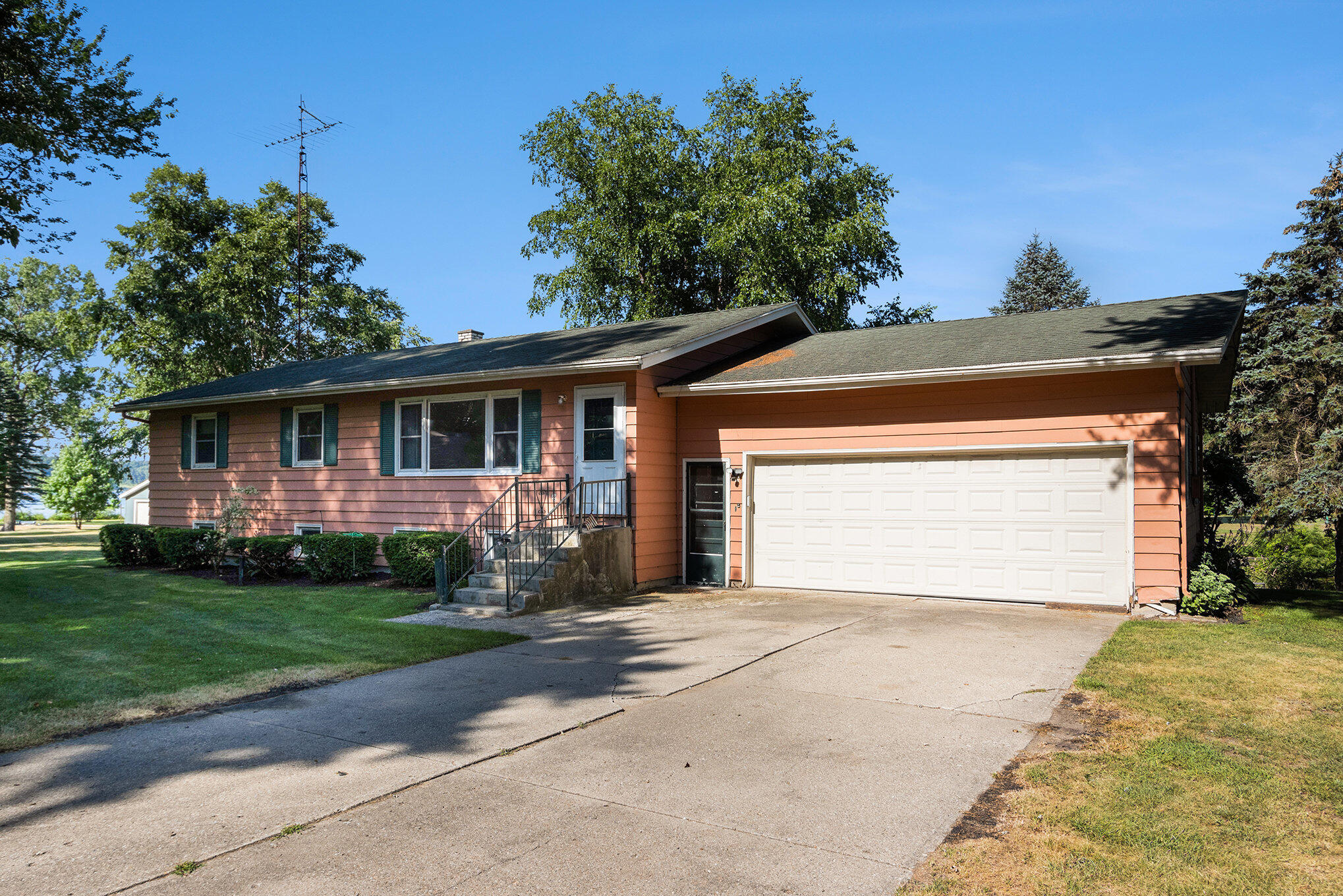 57436 Gearharts Landing Road Three Rivers, MI 49093 - Photo 12 of 44 009_file_563