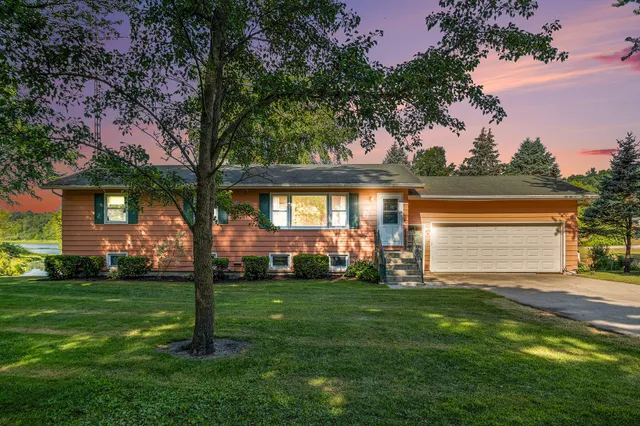 $900,000 | 57436 Gearharts Landing Road, Three Rivers, MI 49093