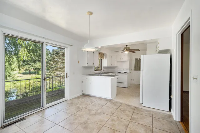 $900,000 | 57436 Gearharts Landing Road, Three Rivers, MI 49093