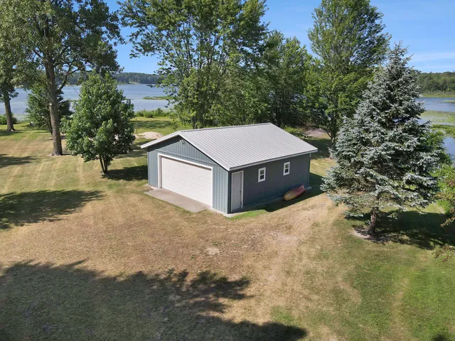 $900,000 | 57436 Gearharts Landing Road, Three Rivers, MI 49093