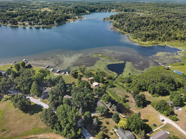 $900,000 | 57436 Gearharts Landing Road, Three Rivers, MI 49093