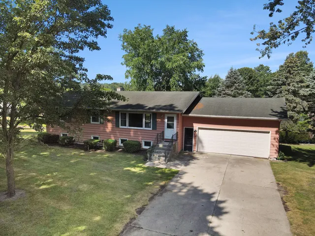 $900,000 | 57436 Gearharts Landing Road, Three Rivers, MI 49093