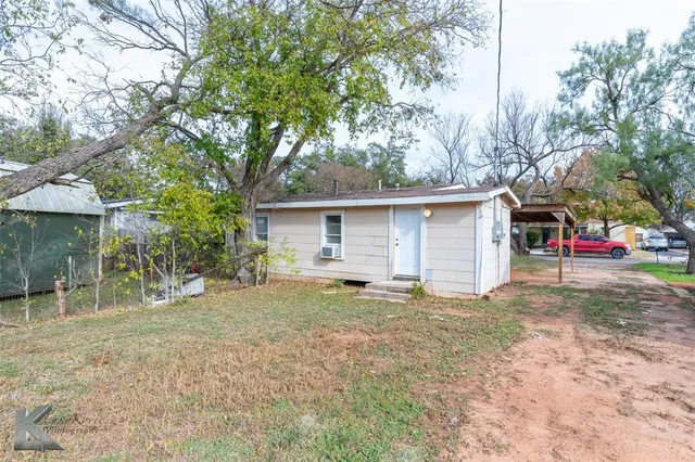 $2,000 | 818 Ballinger Street, Abilene, TX 79605