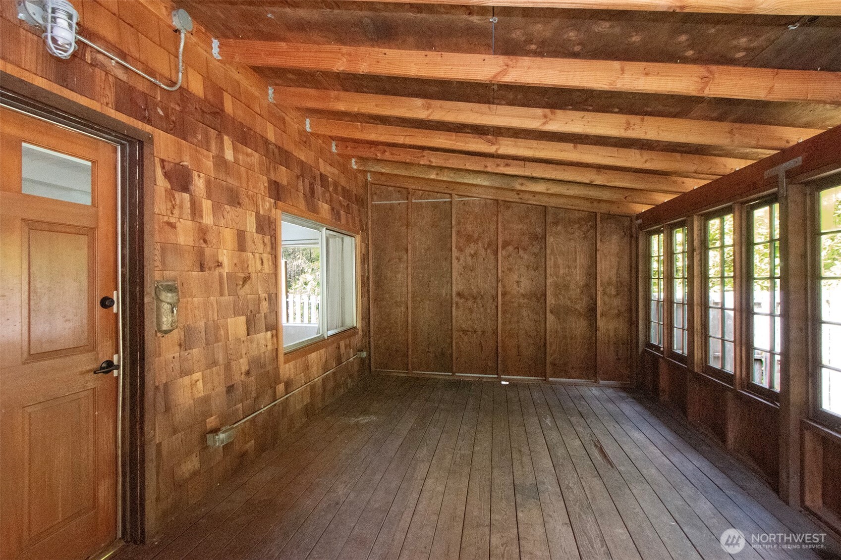 834 Little River Road Port Angeles, WA 98363 - Photo 6 of 40 a view of entryway with wooden floor