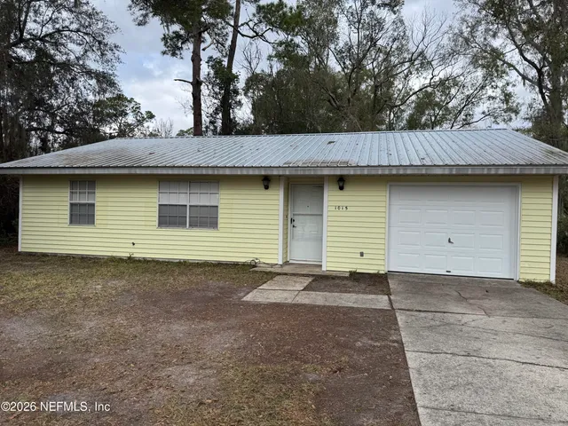$1,600 | 1015 West Pratt Street, Starke, FL 32091