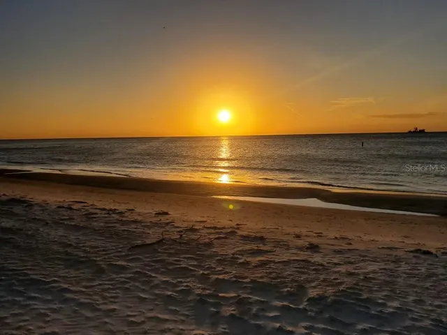 $20,000 | 1350 Gulf Boulevard, Unit 202, Clearwater, FL 33767