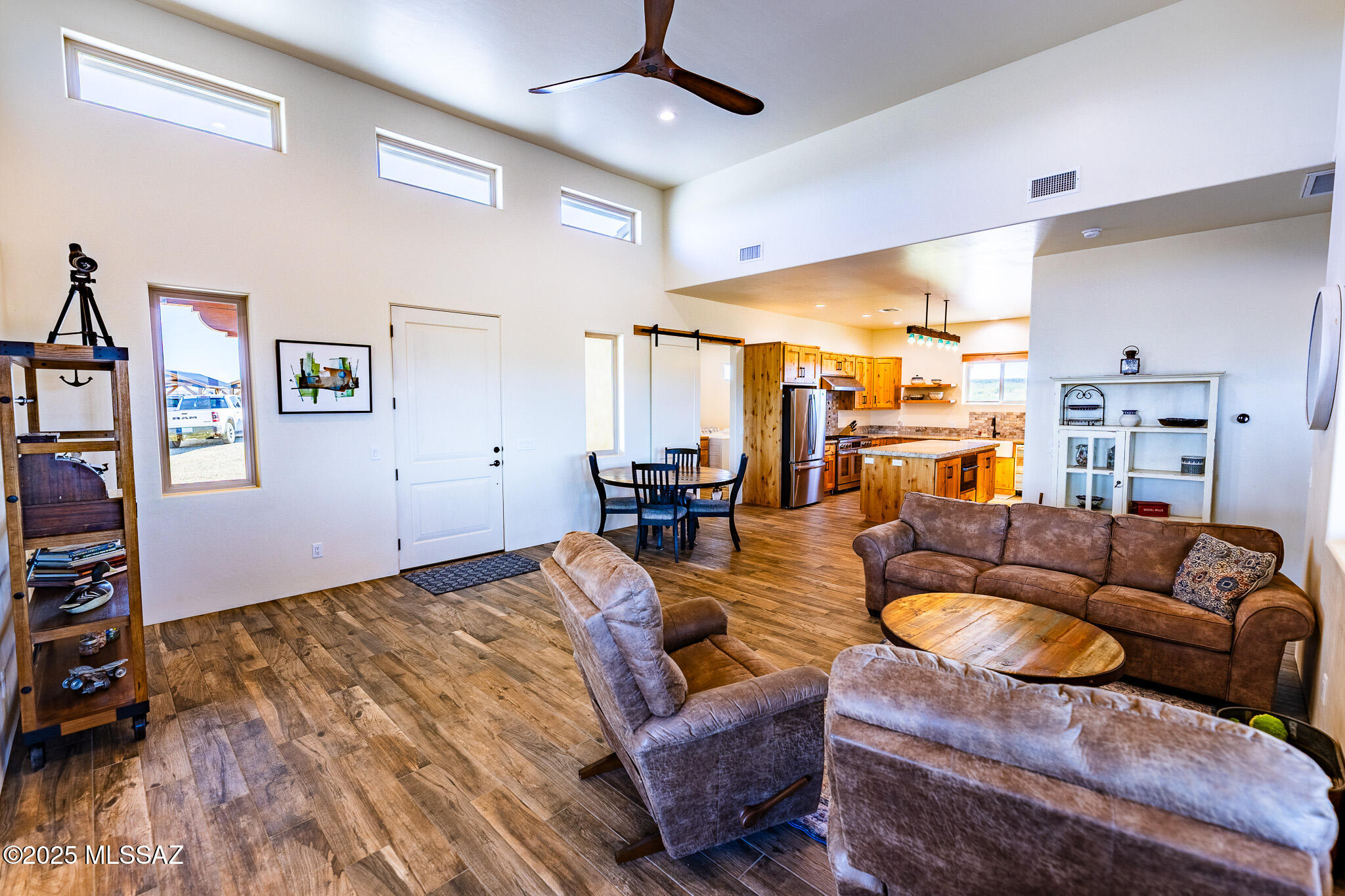 1121 North Apache Ridge Road Benson, AZ 85602 - Photo 9 of 47 R62B7883-HDR