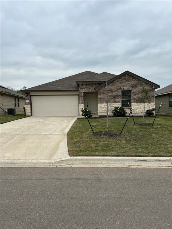 front view of house with a yard