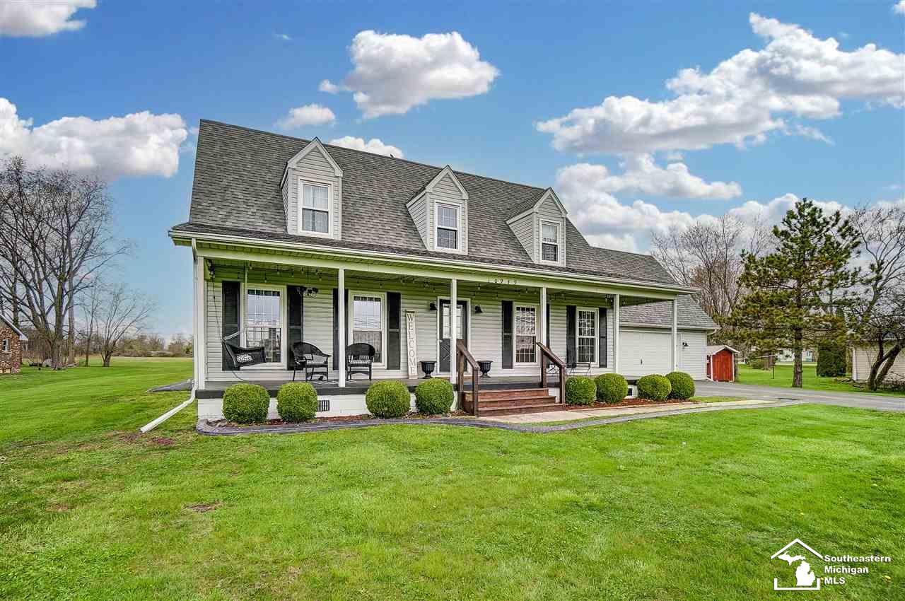 10949 Grafton Road Carleton, MI 48117 - Photo 3 of 47