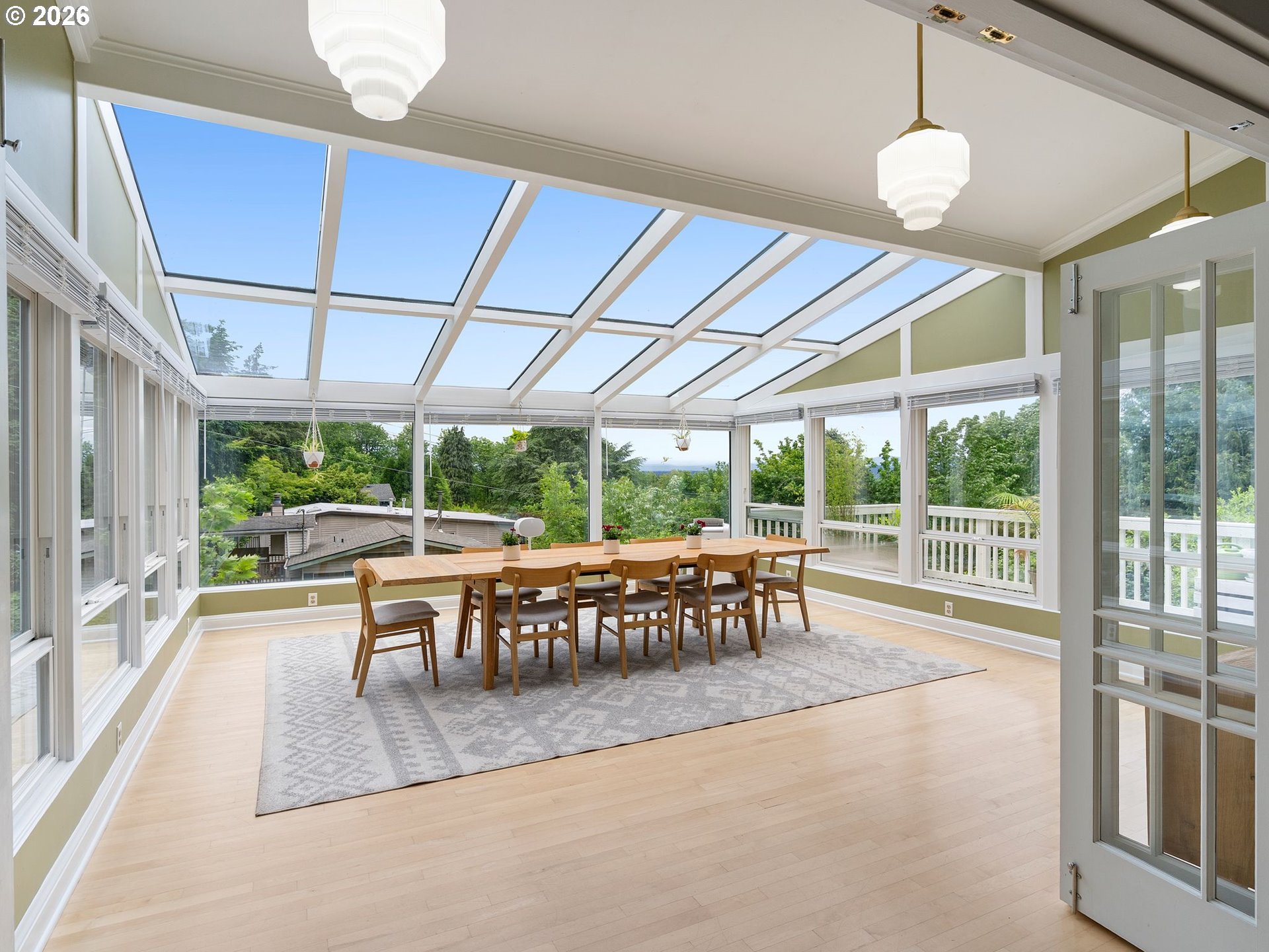 7100 Southwest Brier Place Portland, OR 97239 - Photo 14 of 45 Gallery Image 14