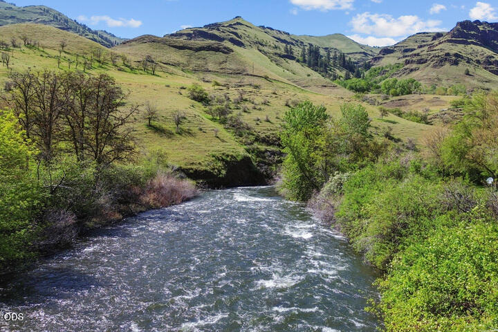 73745 Lower Imnaha Road Imnaha, OR 97842 - Photo 27 of 35 river_1_720