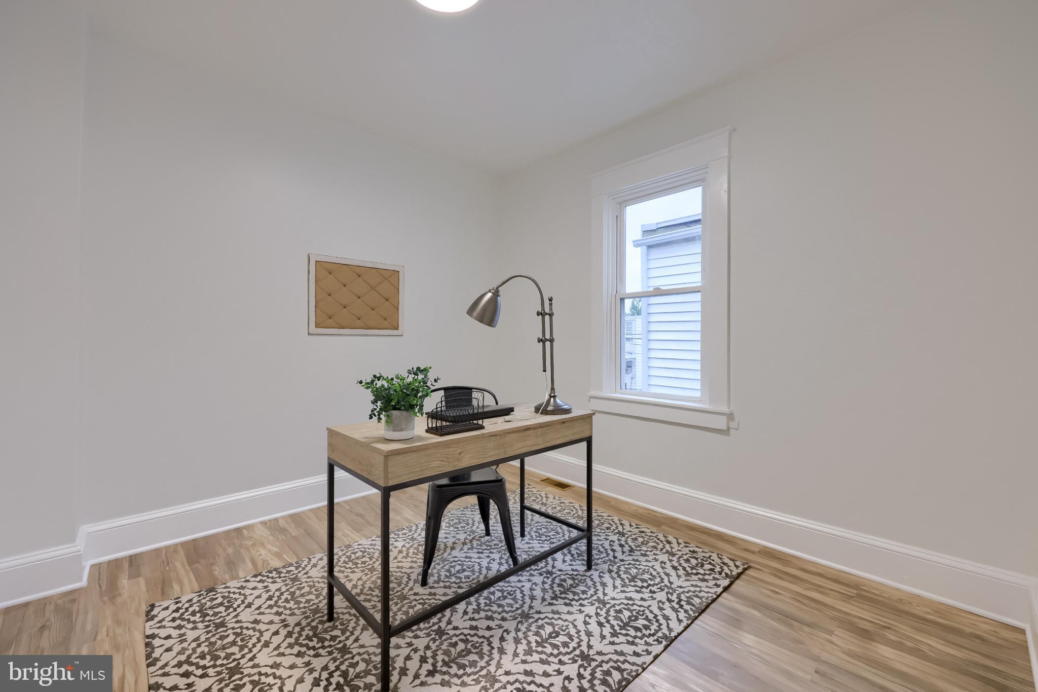 610 East Madison Street Lancaster, PA 17602 - Photo 15 of 68 Bright and inviting home office space.