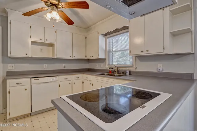 $1,750 | 213 Madeline Drive, Wilmington, NC 28405