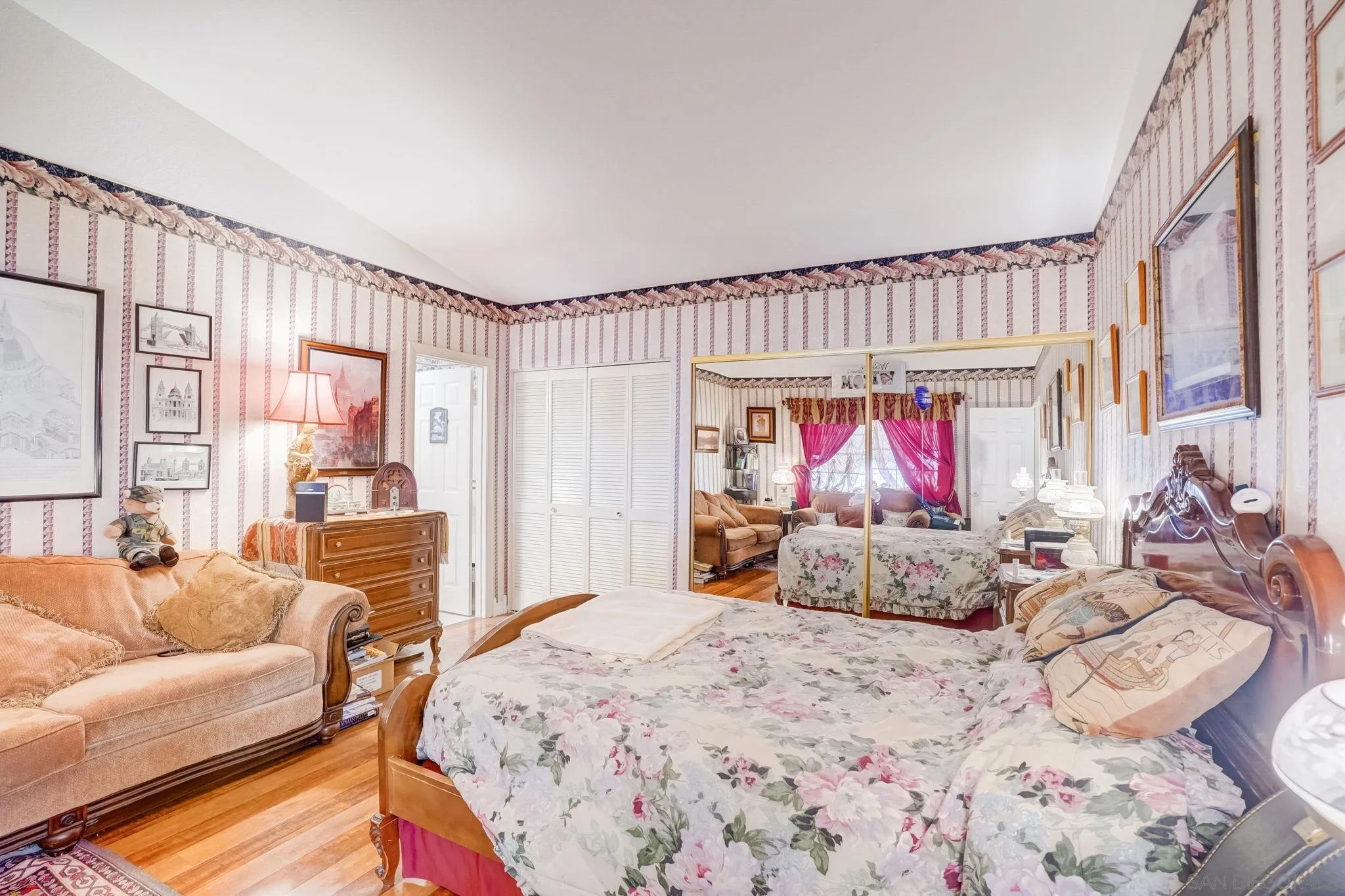 969 Ridge Heights Drive Fallbrook, CA 92028 - Photo 22 of 32 a bed room with a bed and a couch