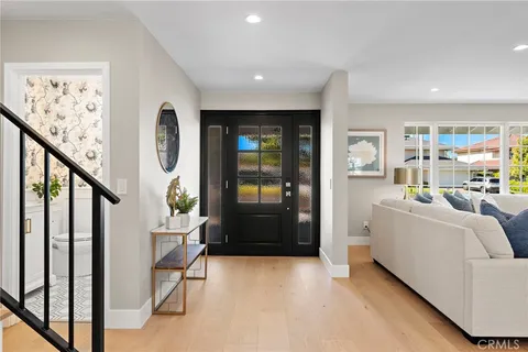 $2,599,000 | 9072 Niguel Circle, Huntington Beach, CA 92646