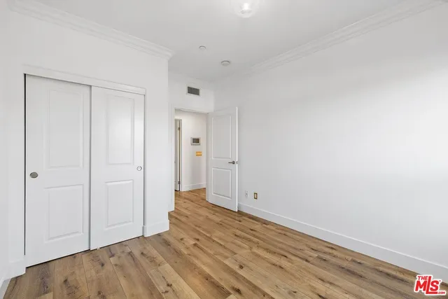 $4,200 | 311 South Gramercy Place, Unit 303, Los Angeles, CA 90020