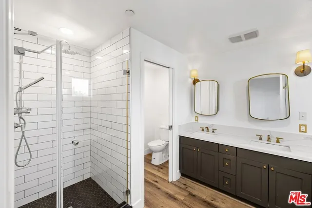 $4,200 | 311 South Gramercy Place, Unit 303, Los Angeles, CA 90020