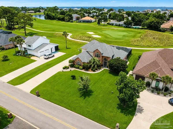 $685,000 | 3803 Tiger Point Boulevard, Gulf Breeze, FL 32563