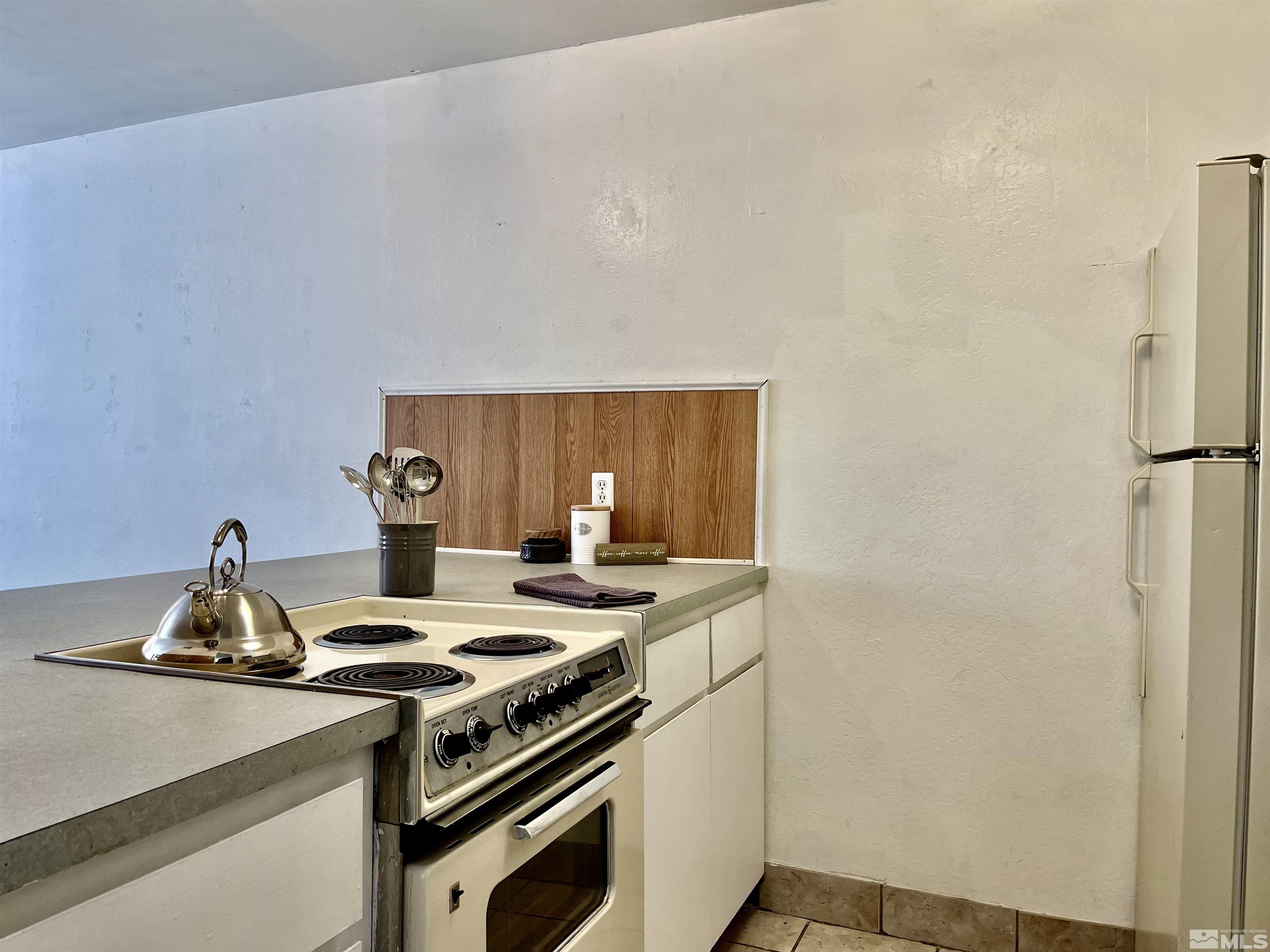 2955 Lakeside Drive, Unit 119 Reno, NV 89509 - Photo 4 of 22 Photo 4