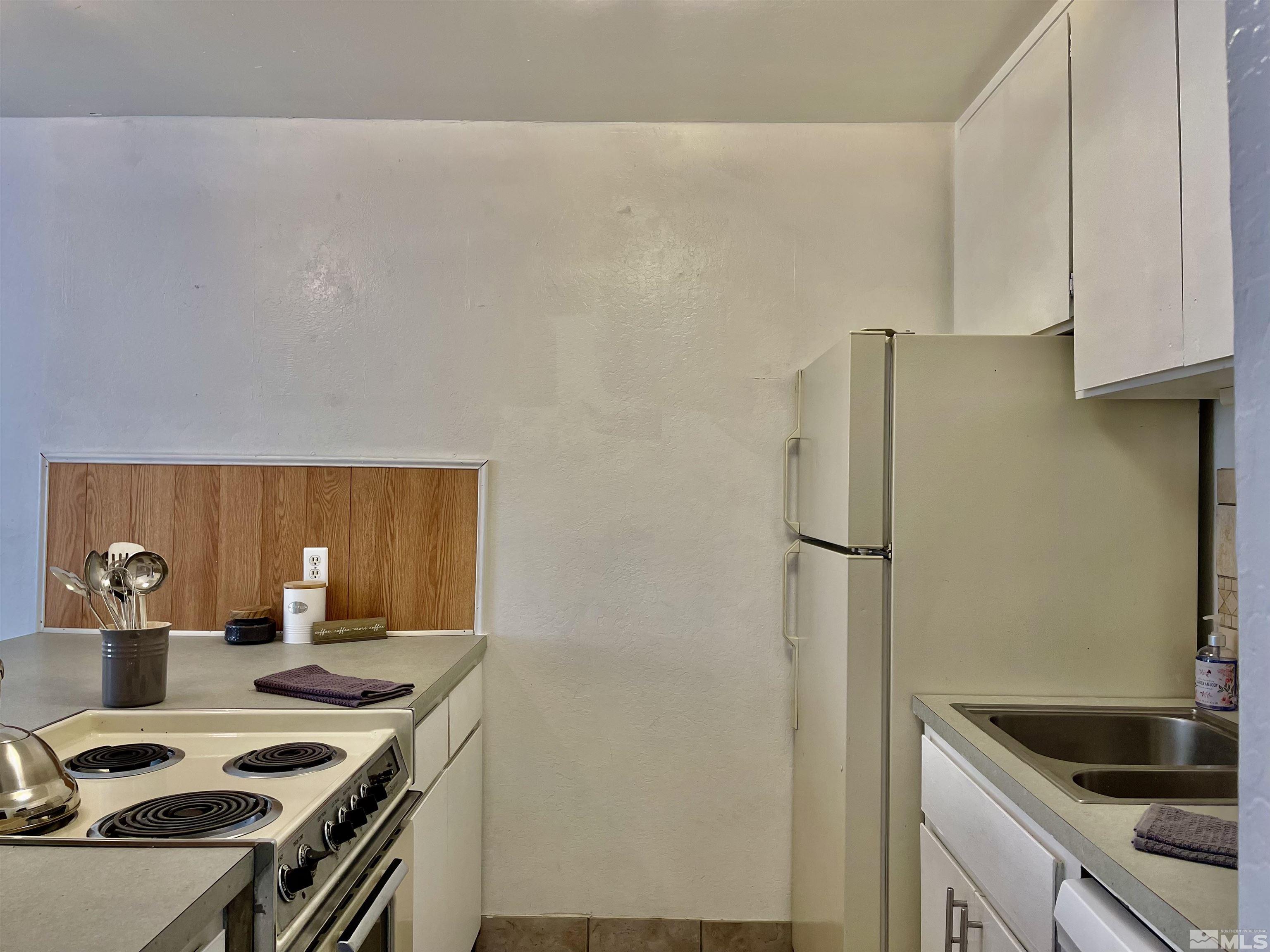 2955 Lakeside Drive, Unit 119 Reno, NV 89509 - Photo 5 of 22 Photo 5