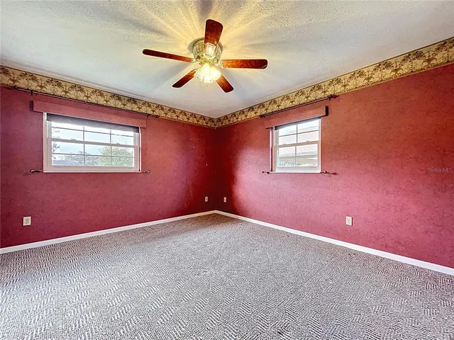 $365,000 | 318 Hollowtree Drive, Seffner, FL 33584