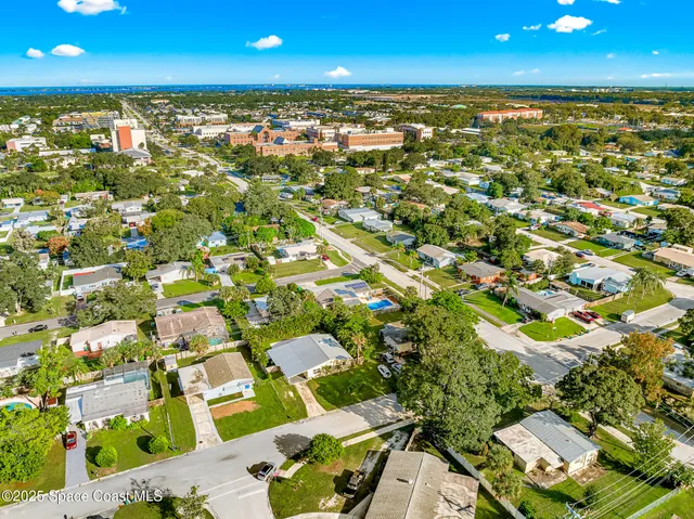 $2,800 | 2917 Rollins Street, Melbourne, FL 32901