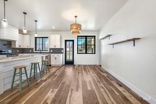 $498,000 | 270 North Lincoln Avenue, Oakley, ID 83346