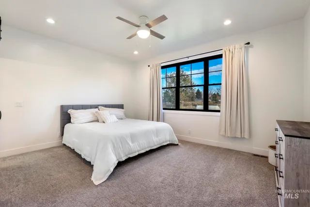 $498,000 | 270 North Lincoln Avenue, Oakley, ID 83346