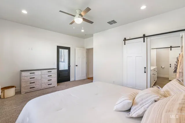 $498,000 | 270 North Lincoln Avenue, Oakley, ID 83346