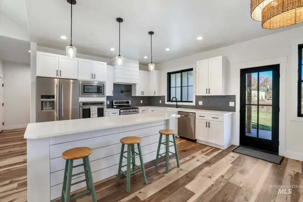 $498,000 | 270 North Lincoln Avenue, Oakley, ID 83346