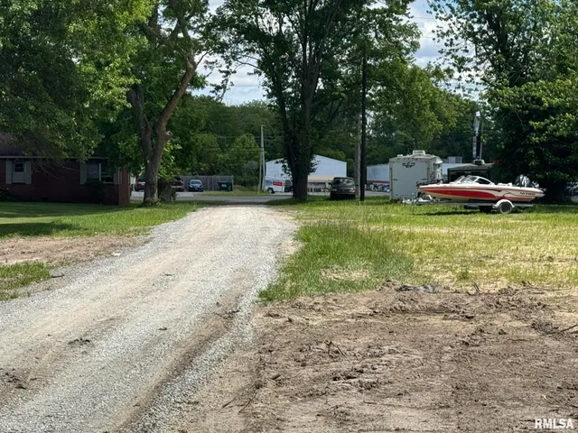 $150,000 | 1249 South Washington Street, Du Quoin, IL 62832