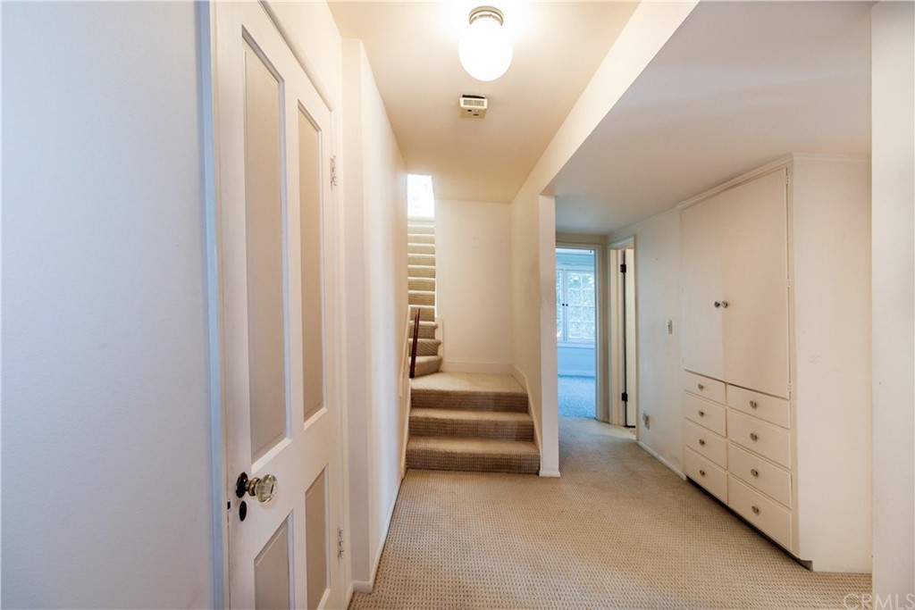 215 Grandview Drive Redlands, CA 92373 - Photo 31 of 69 Lower level