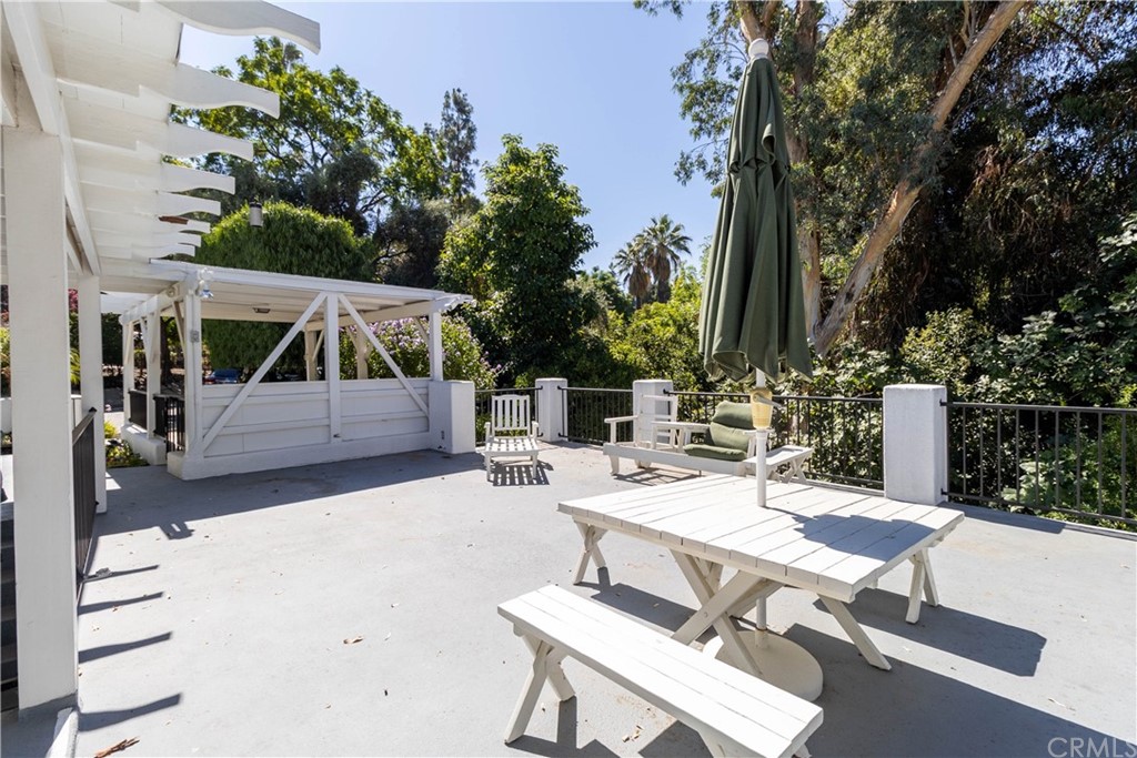 215 Grandview Drive Redlands, CA 92373 - Photo 60 of 69 Deck area off kitchen and above Guest Quarters