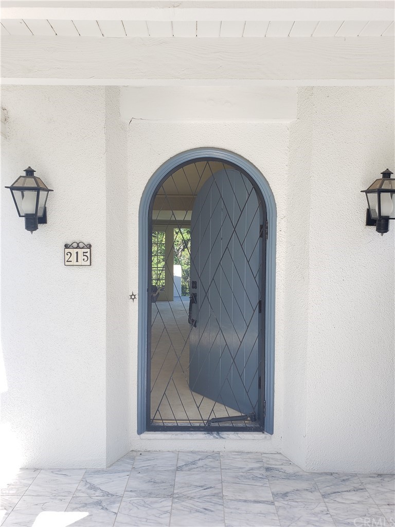 215 Grandview Drive Redlands, CA 92373 - Photo 10 of 69