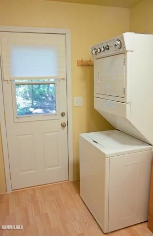 33 Galena Ridge Drive Stockton, IL 61085 - Photo 13 of 23 a utility room with dryer and washer
