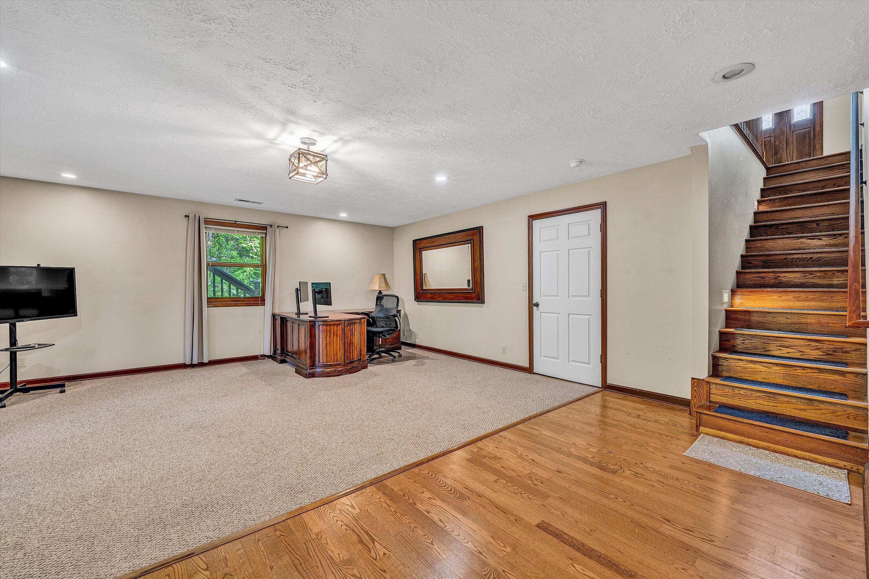 400 Harbor Moneta, VA 24121 - Photo 30 of 51 30-SGP-73