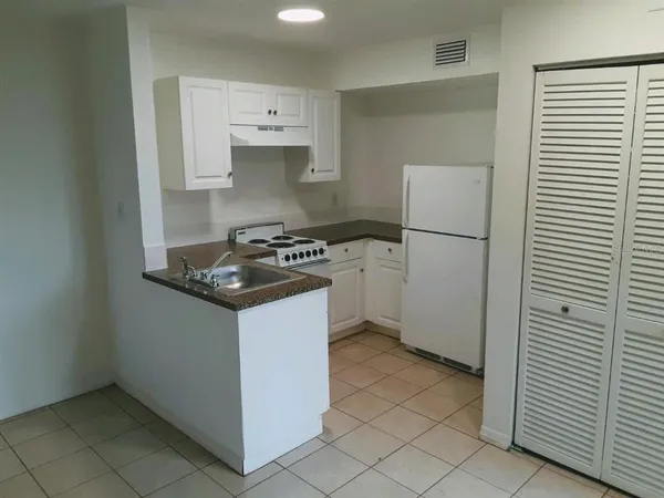 $1,295 | 407 South Orion Avenue, Clearwater, FL 33765