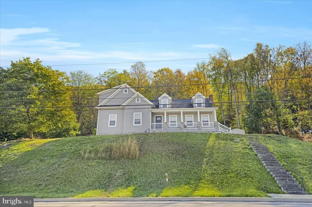 $289,000 | 1006 Clay Avenue, Tyrone, PA 16686