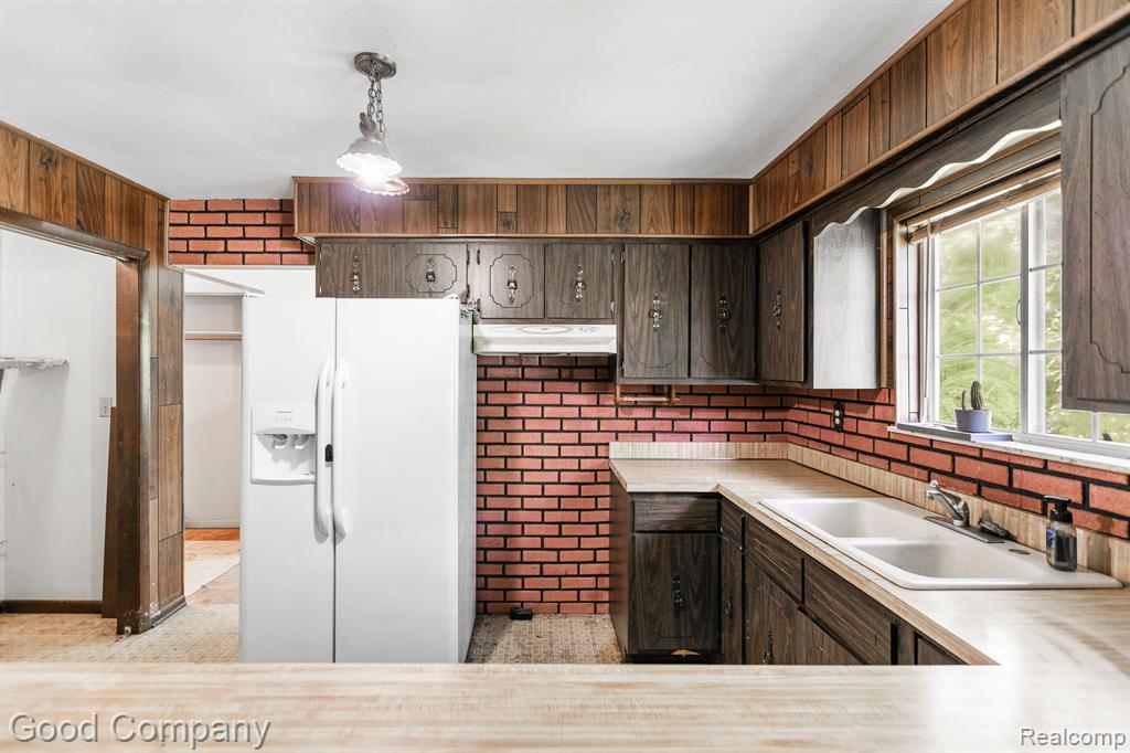 3840 Maple Road Fort Gratiot, MI 48059 - Photo 11 of 36